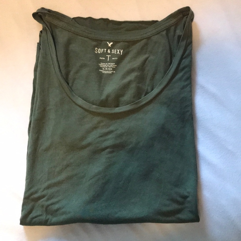 green soft and sexy american eagle tee